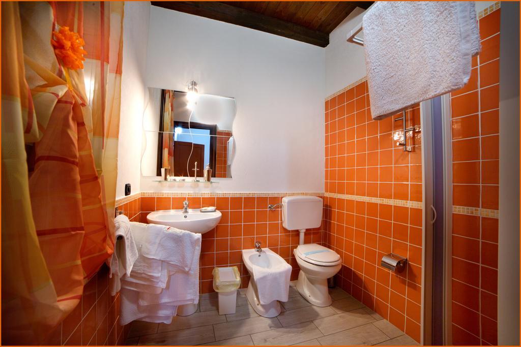 Ai Parchi Dei Parrini Bed & Breakfast Partinico Phòng bức ảnh